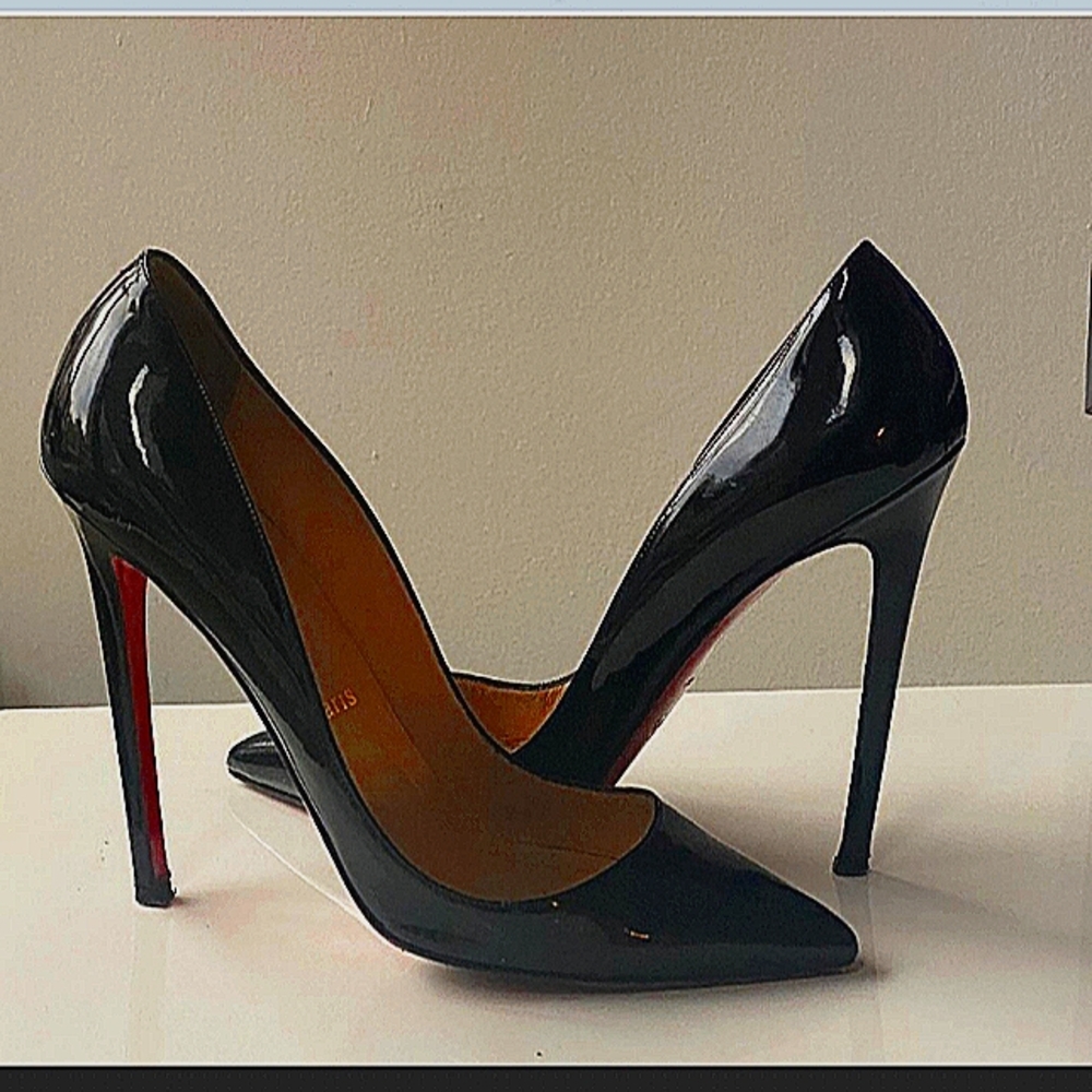 RePosh - Christian Louboutin Pigalle Black Patent Stilettos (size 9)